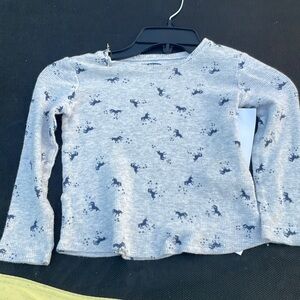 Old navy 5T girls long sleeve tee